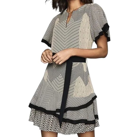 Reiss Hannah Zig Zag Print Tiered Dress, Black/Neutral in size 6 - Picture 2 of 9